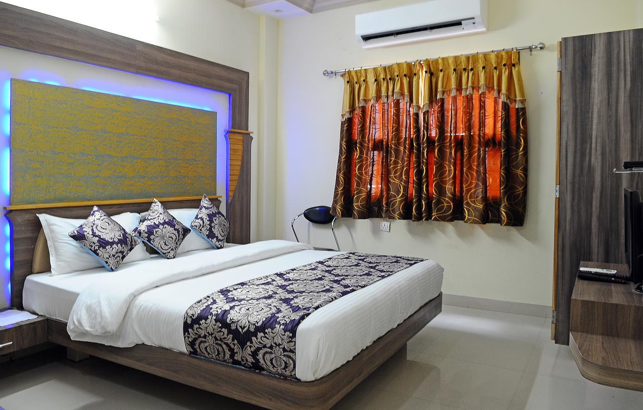Hotel Bansi Dwarka  Exterior photo