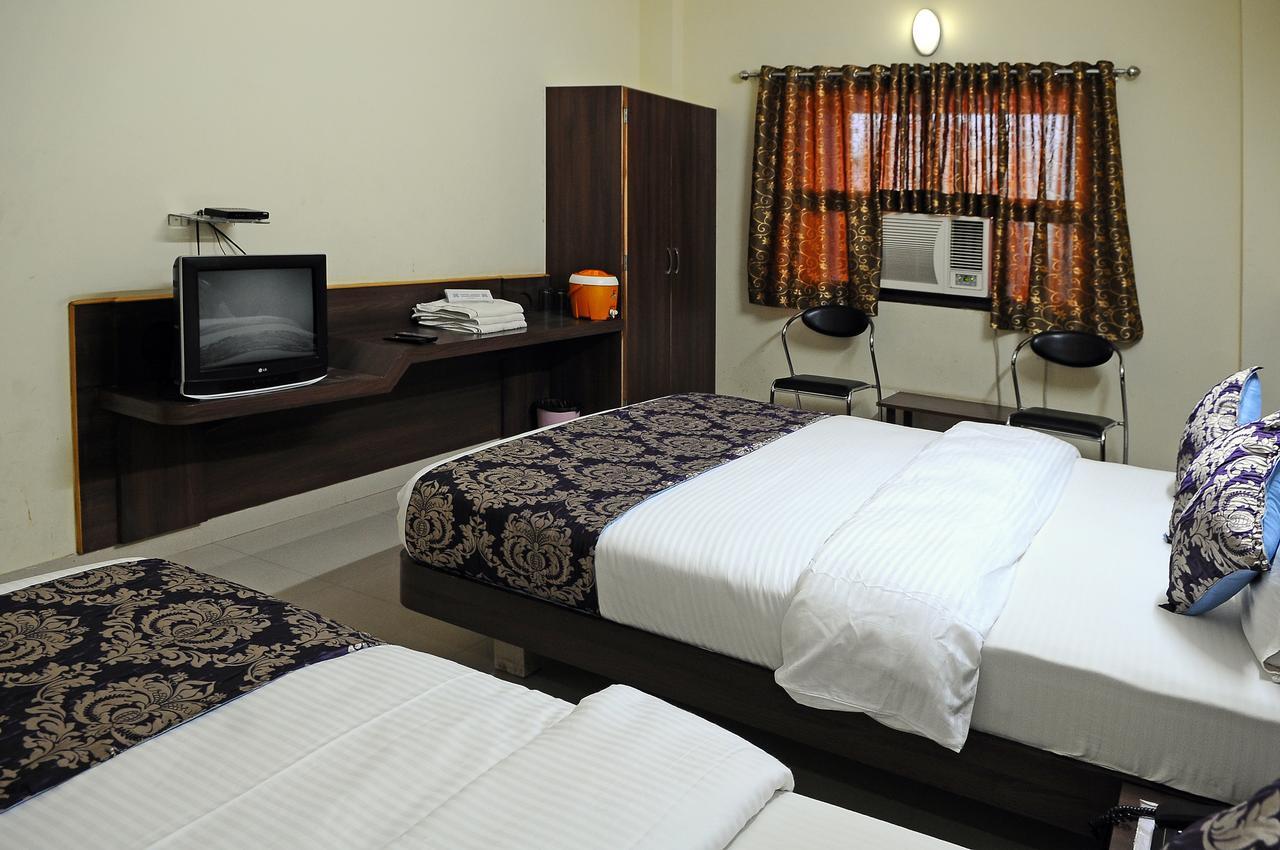 Hotel Bansi Dwarka  Exterior photo